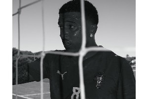 年仅26岁下家何处寻？自由身的桑乔社媒晒训练照，身穿C罗B费球衣