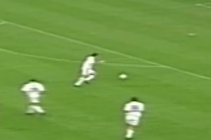 禁区之狐名不虚传！名场面：因扎吉用招牌进球开启旅程~